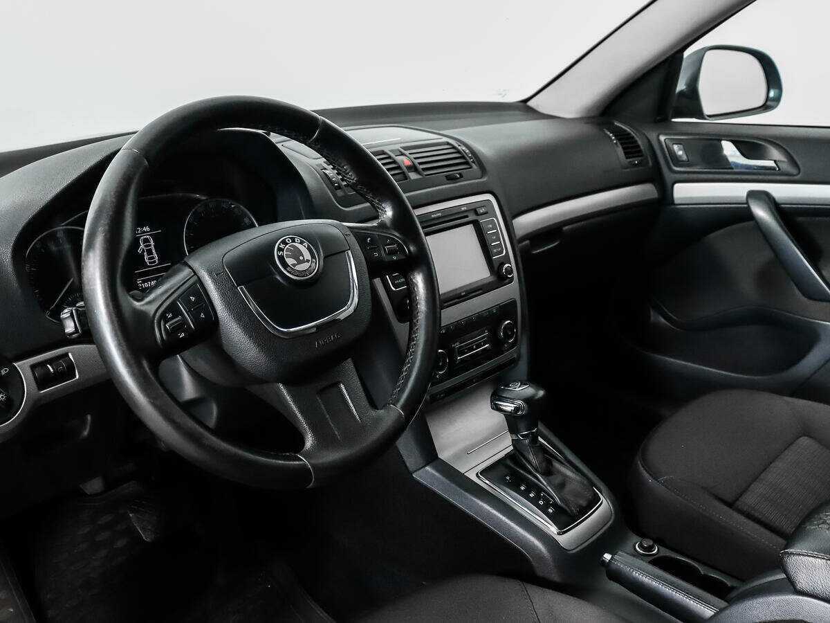 Купить Skoda Octavia, 2012, 309 844 км, фото №9