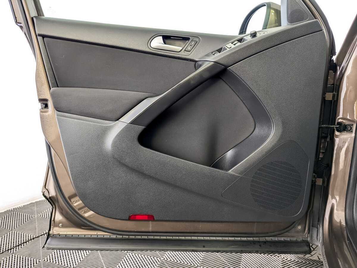 Купить Volkswagen Tiguan, 2016, 177 499 км, фото №19