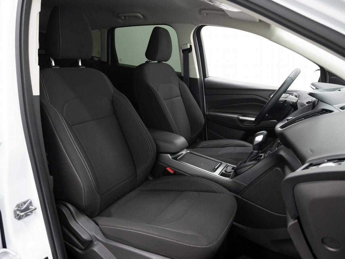 Купить Ford Kuga, 2017, 49 000 км, фото №14