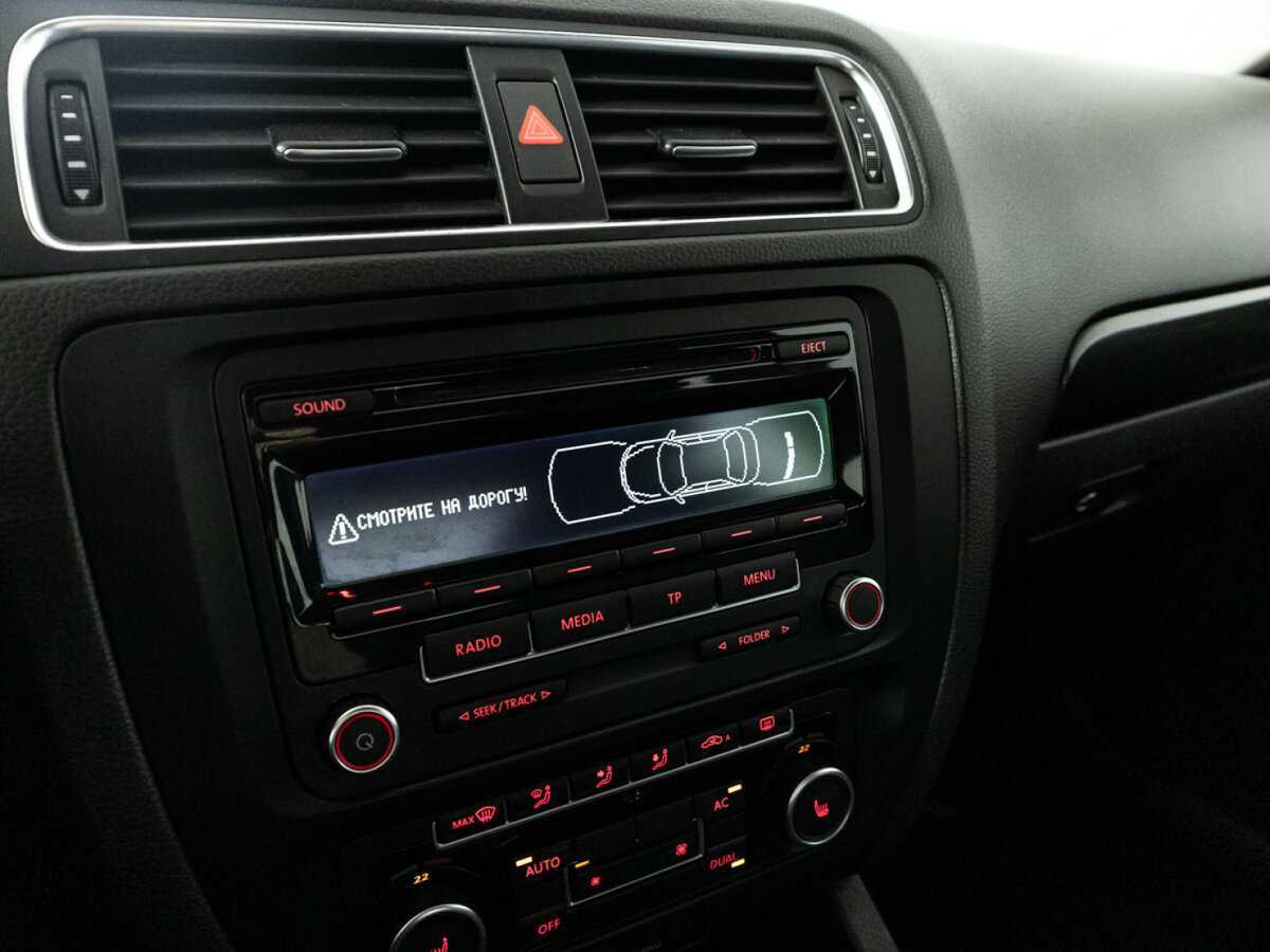 Купить Volkswagen Jetta, 2012, 198 799 км, фото №17