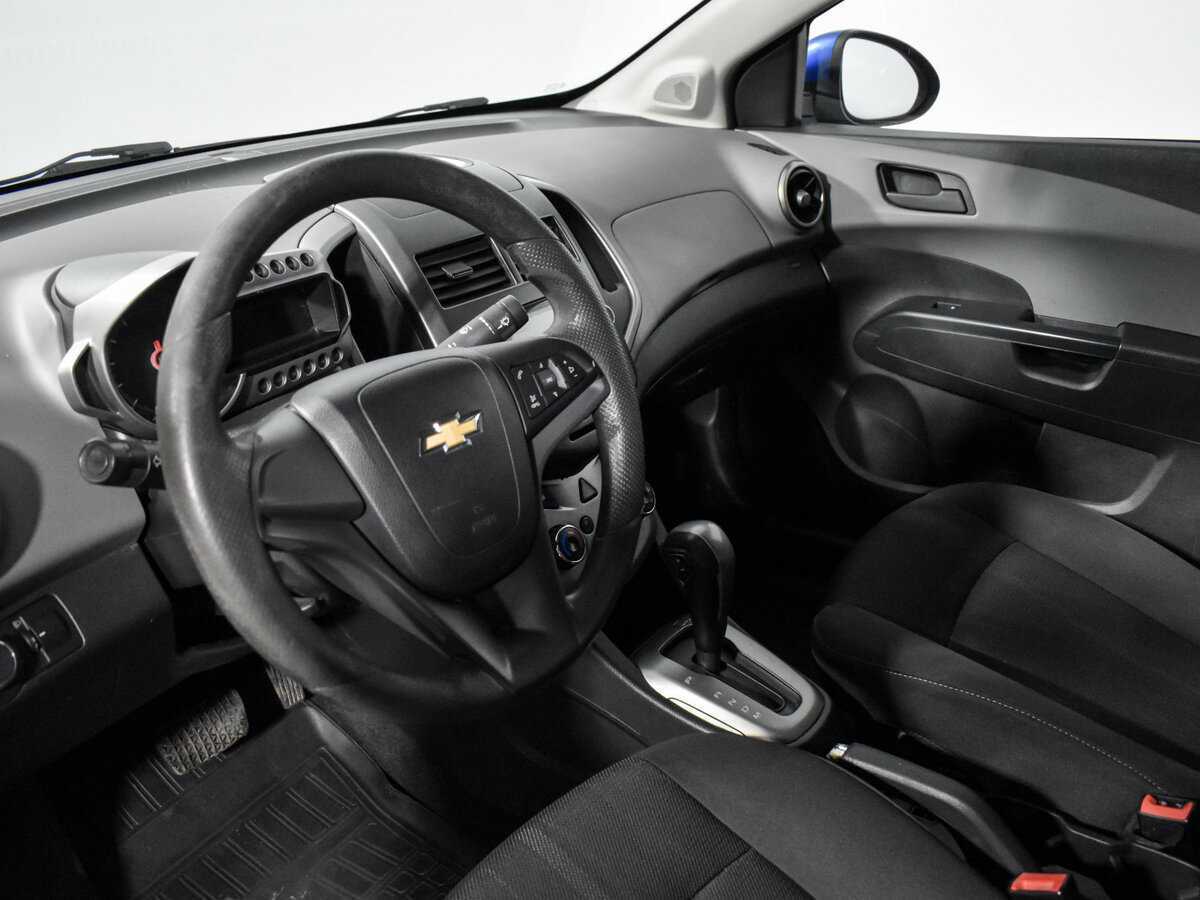 Купить Chevrolet Aveo, 2012, 163 010 км, фото №9