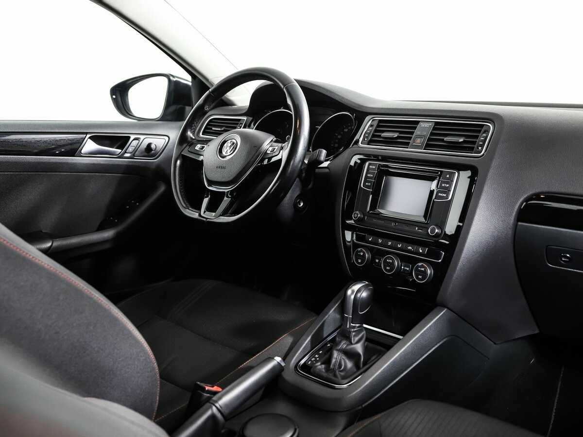 Купить Volkswagen Jetta, 2017, 66 437 км, фото №9