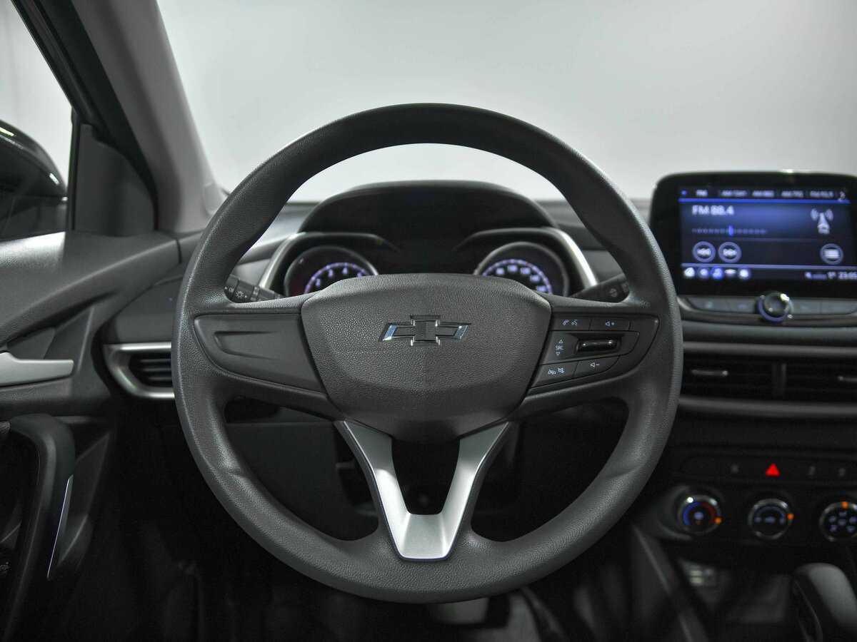 Купить Chevrolet Tracker, 2020, 13 131 км, фото №9