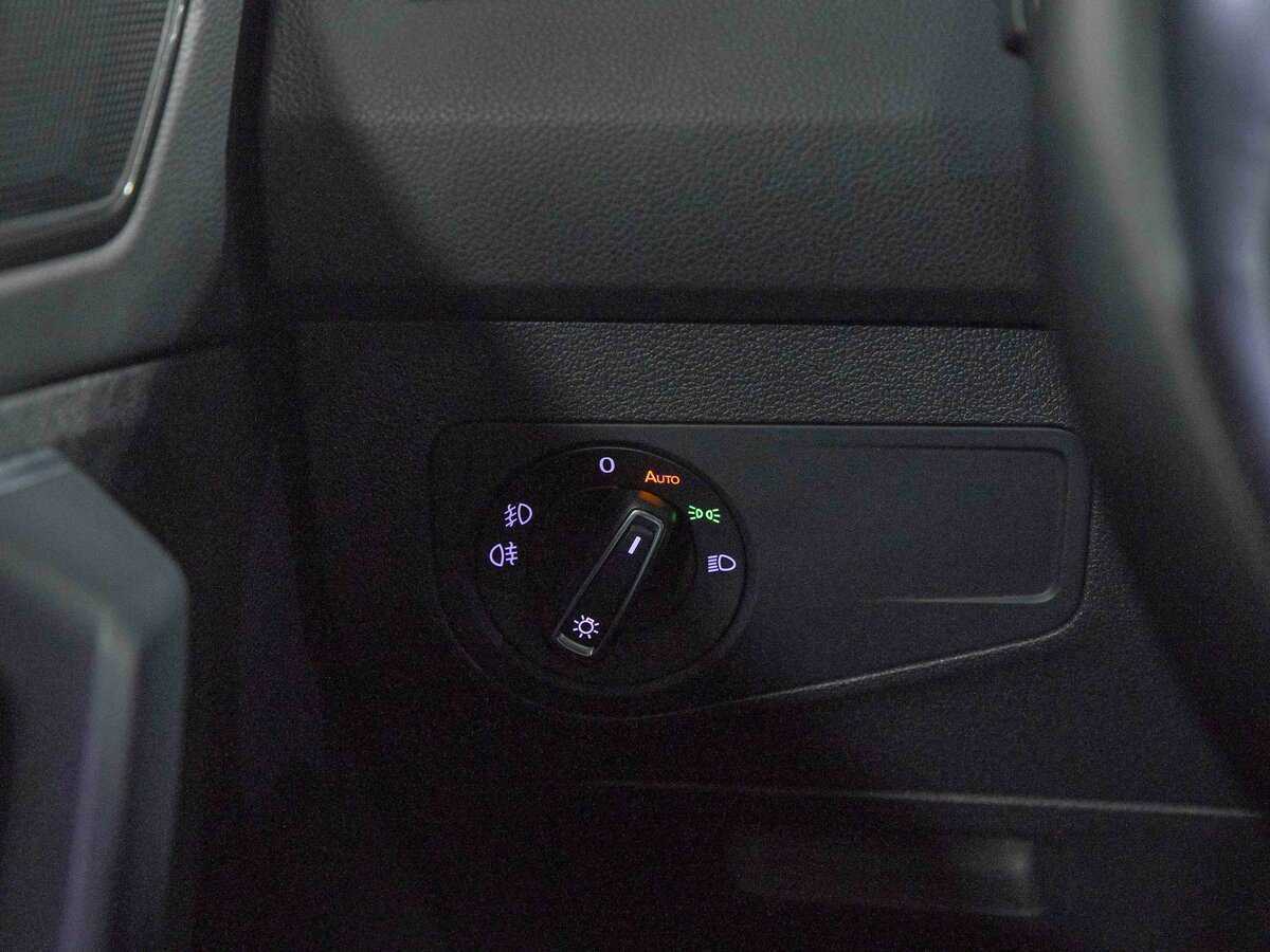 Купить Volkswagen Tiguan, 2018, 144 068 км, фото №13