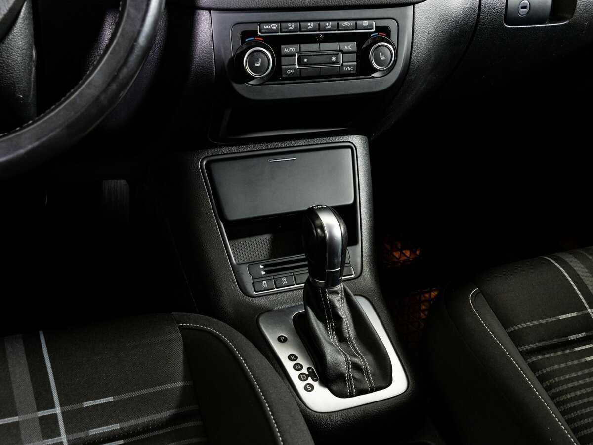 Купить Volkswagen Tiguan, 2015, 242 124 км, фото №10