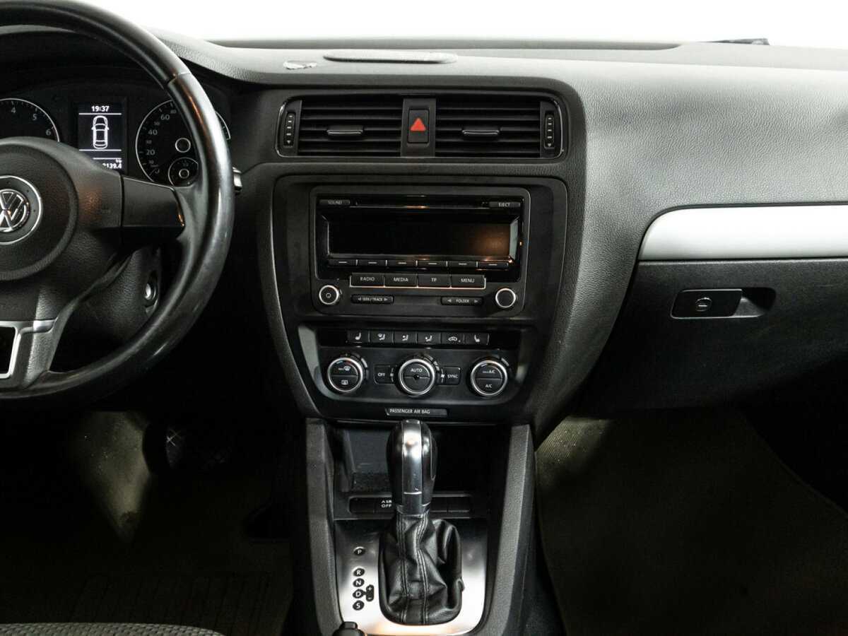 Купить Volkswagen Jetta, 2012, 205 238 км, фото №14
