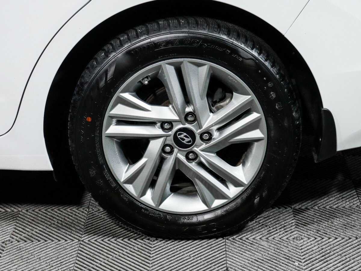 Купить Hyundai Elantra, 2020, 52 000 км, фото №15