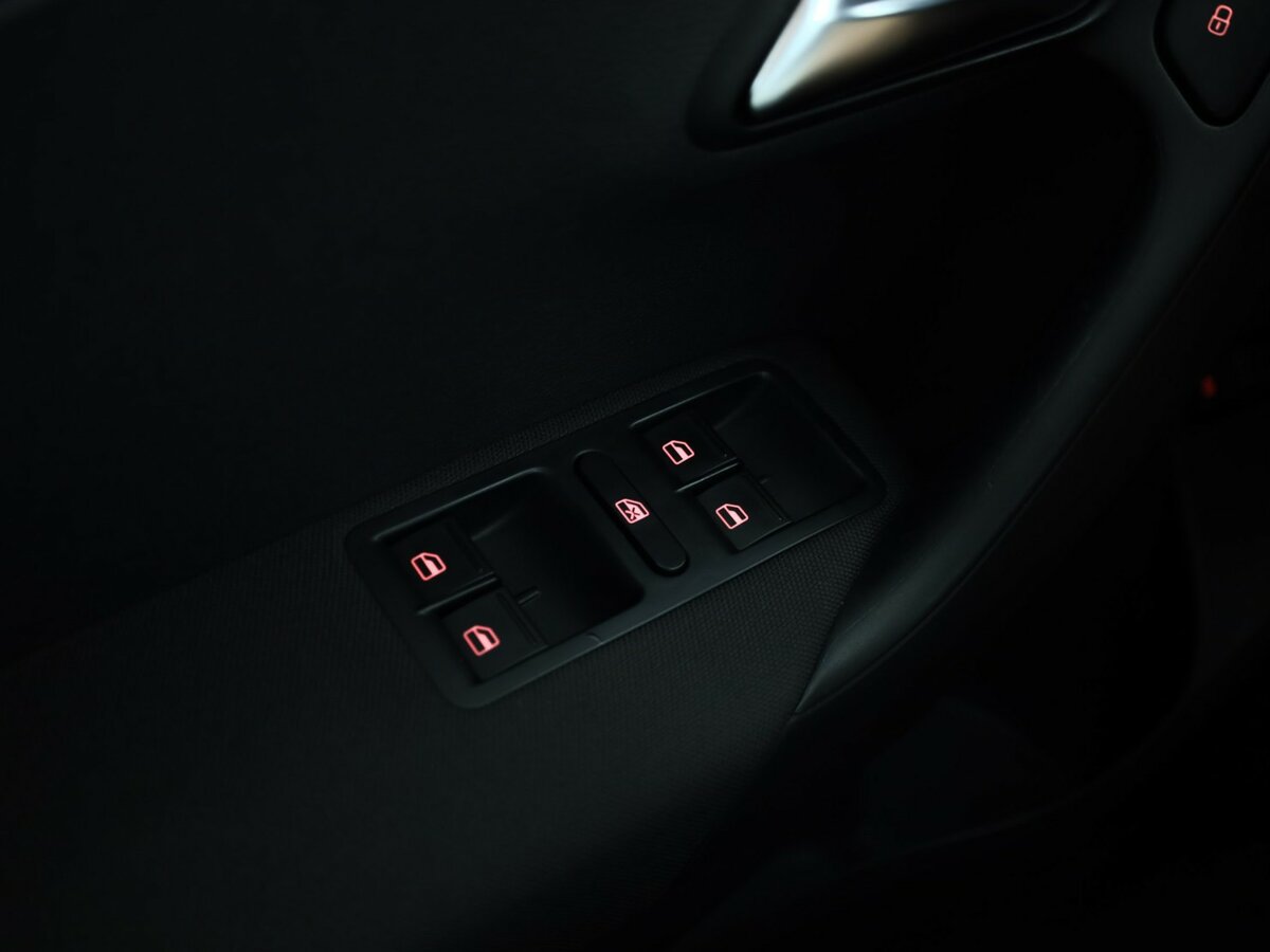 Купить Volkswagen Polo V Рестайлинг, 2015, 77 488 км, фото №16