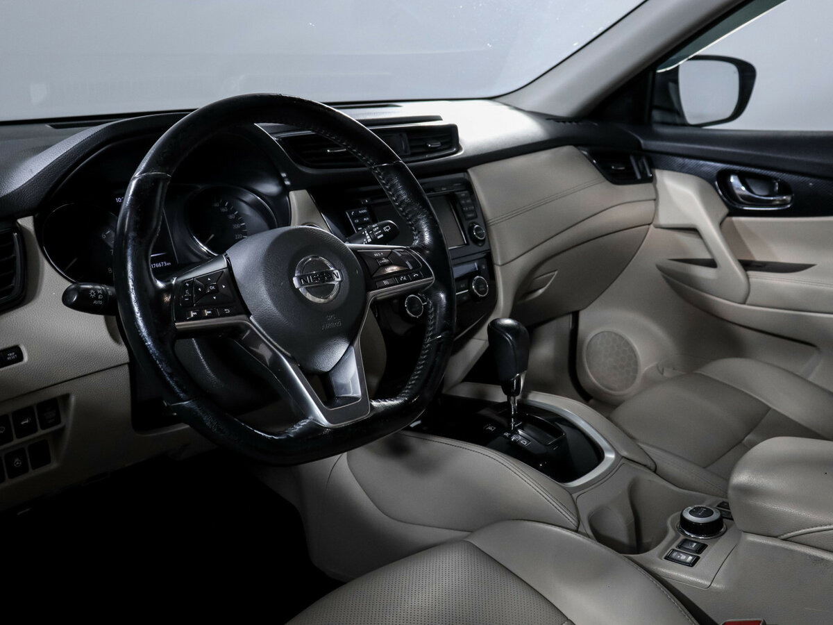 Купить Nissan X-Trail III Рестайлинг, 2018, 176 669 км, фото №11