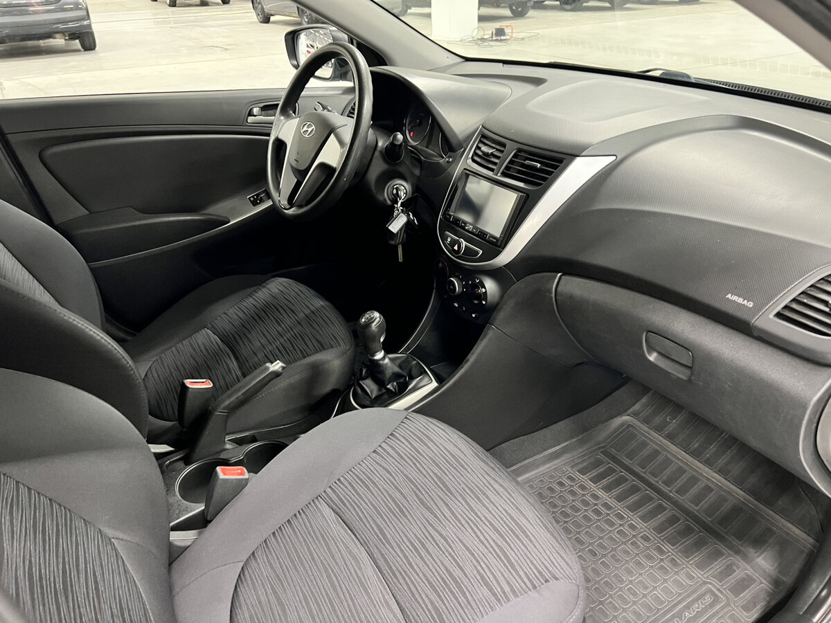 Купить Hyundai Solaris I Рестайлинг, 2015, 104 402 км, фото №11