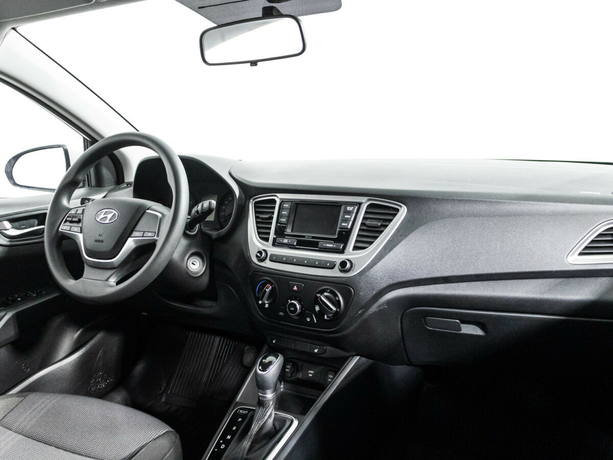 Купить Hyundai Solaris II Рестайлинг, 2022, 9 160 км, фото №7