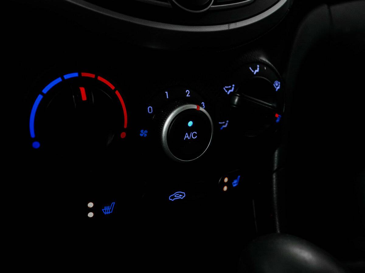 Купить Hyundai Solaris I, 2013, 234 118 км, фото №14